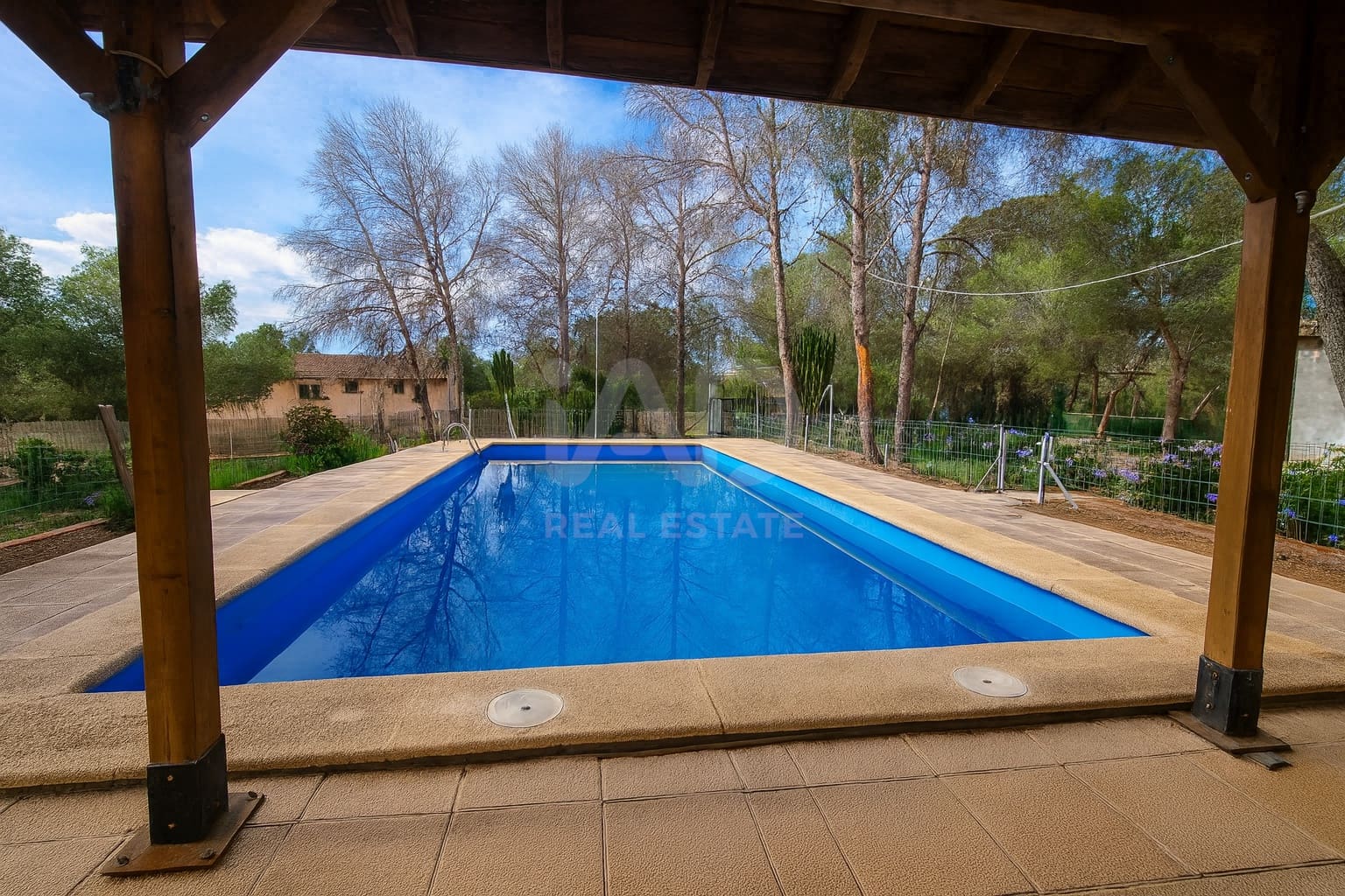 Finca/Casa Rural de 3 habitaciones en Alicante / Alacant ciudad en venta con garaje - 269.000 € (Ref: 9988875)
