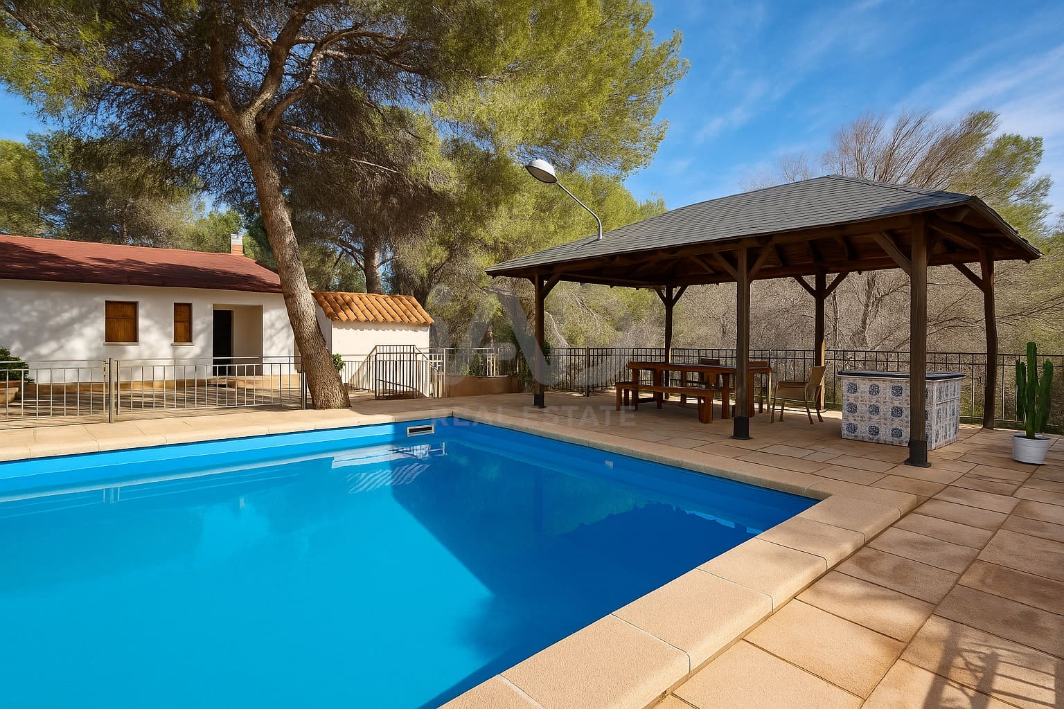 Finca/Casa Rural de 3 habitaciones en Alicante / Alacant ciudad en venta con garaje - 269.000 € (Ref: 9988875)