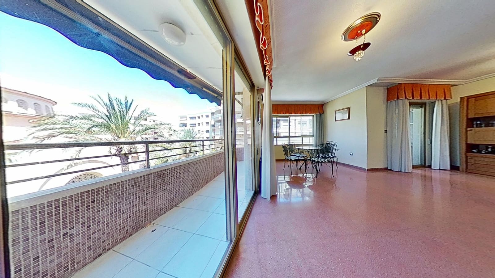 3 sovrum Lägenhet till salu i Elche / Elx - 250 000 € (Ref: 9988878)