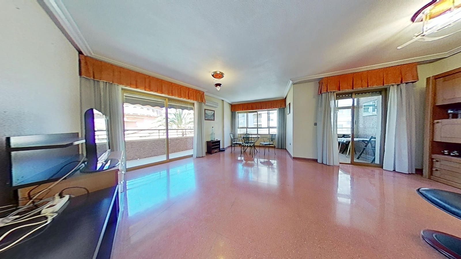 3 sovrum Lägenhet till salu i Elche / Elx - 250 000 € (Ref: 9988878)