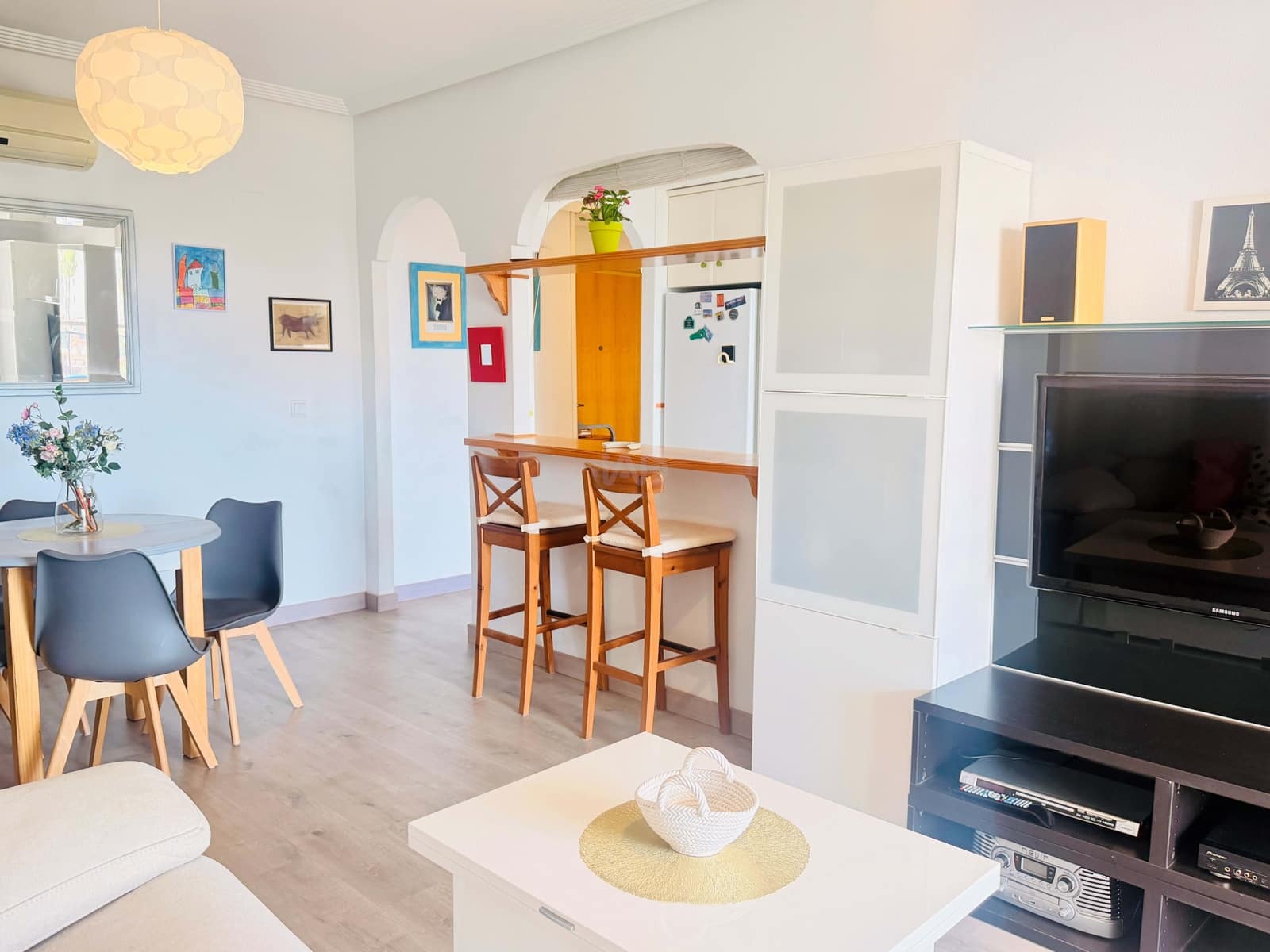 1 makuuhuone Huoneisto myytävänä paikassa Arenales del Sol mukana uima-altaan 
autotalli - 235 000 € (Ref: 9988879)