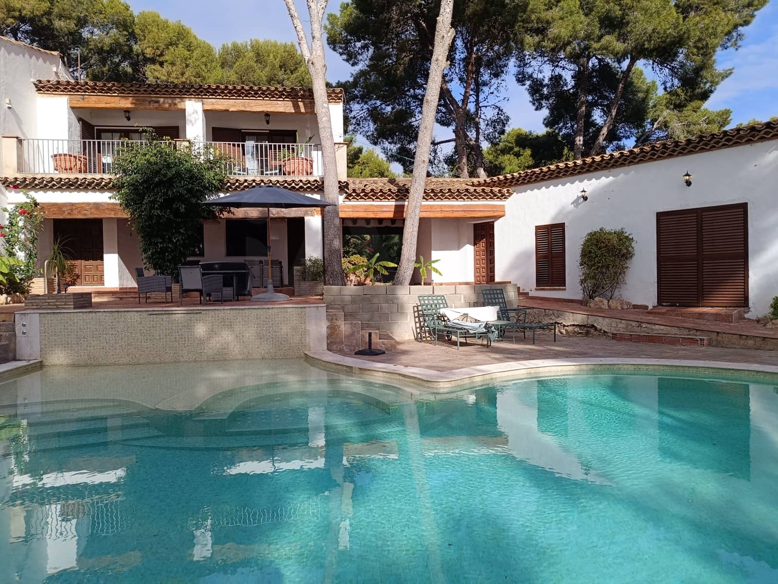 4 bedroom Townhouse for sale in Roda de Bara with pool garage - € 2,200,000 (Ref: 9988880)