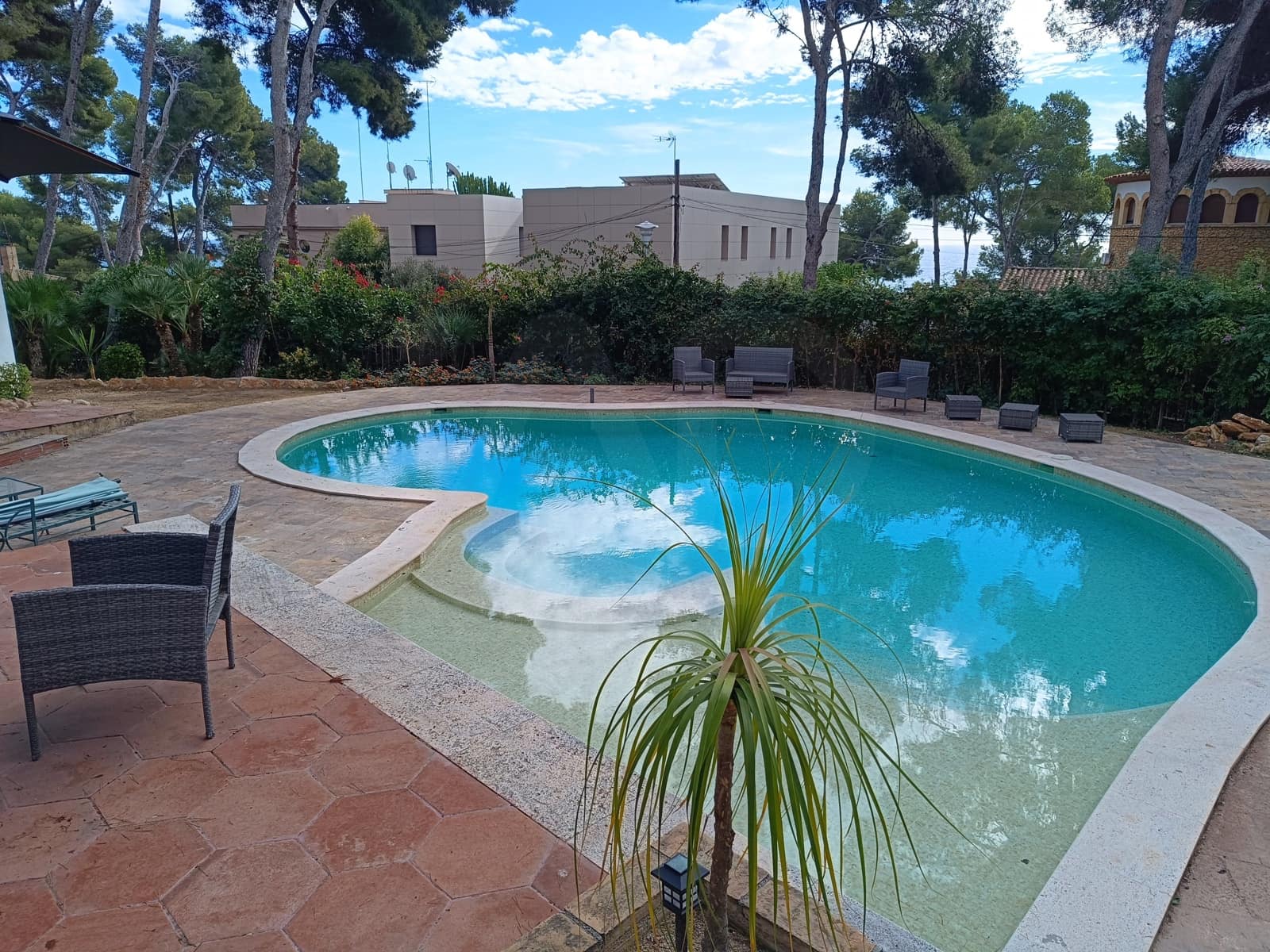 4 bedroom Townhouse for sale in Roda de Bara with pool garage - € 2,200,000 (Ref: 9988880)