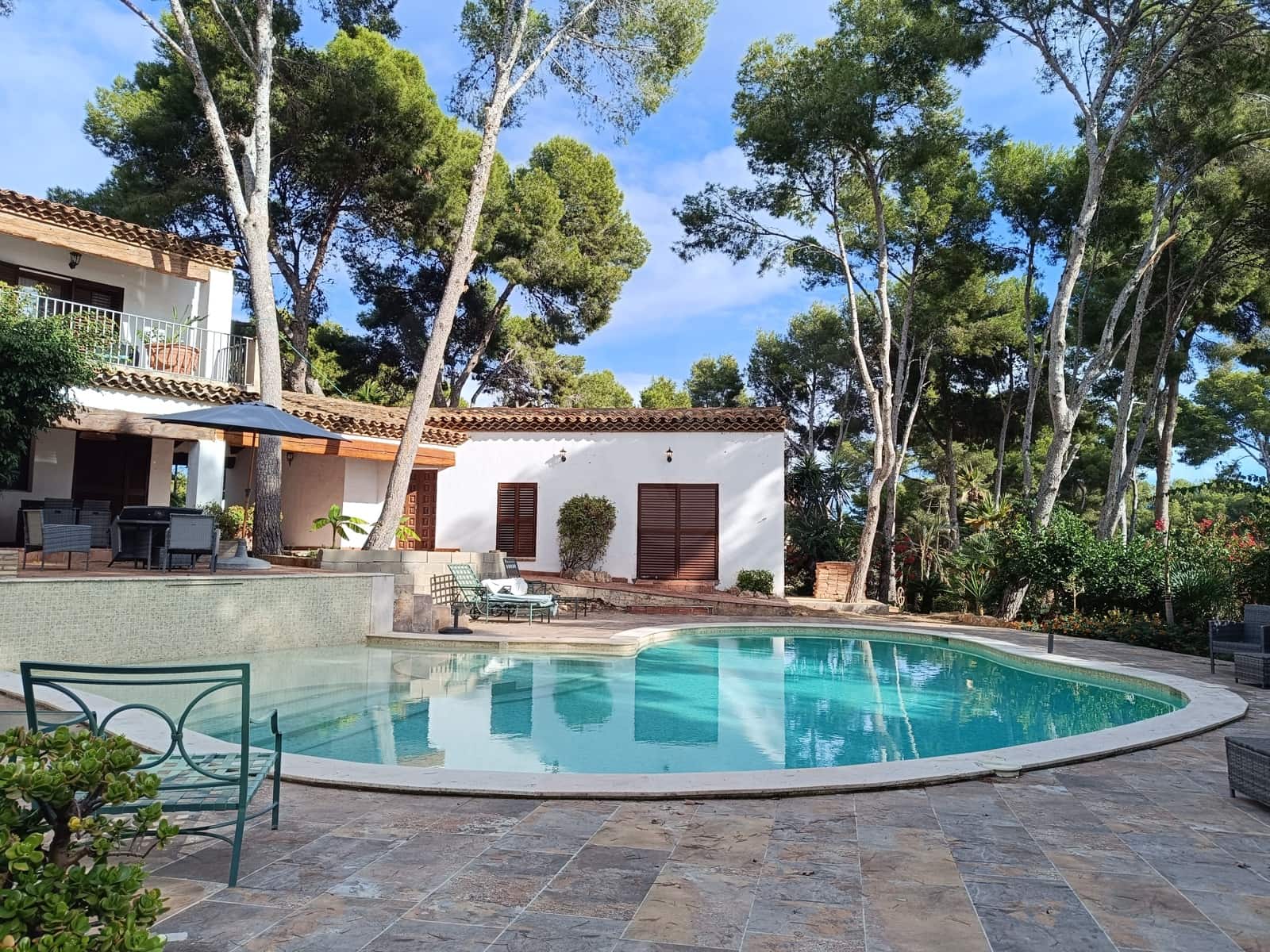 4 bedroom Townhouse for sale in Roda de Bara with pool garage - € 2,200,000 (Ref: 9988880)
