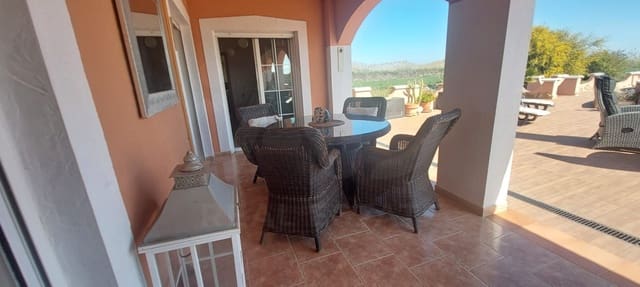 Chalet de 3 habitaciones en Dolores en venta con piscina - 445.000 € (Ref: 9988882)