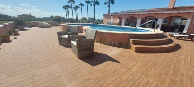 Chalet de 3 habitaciones en Dolores en venta con piscina - 445.000 € (Ref: 9988882)