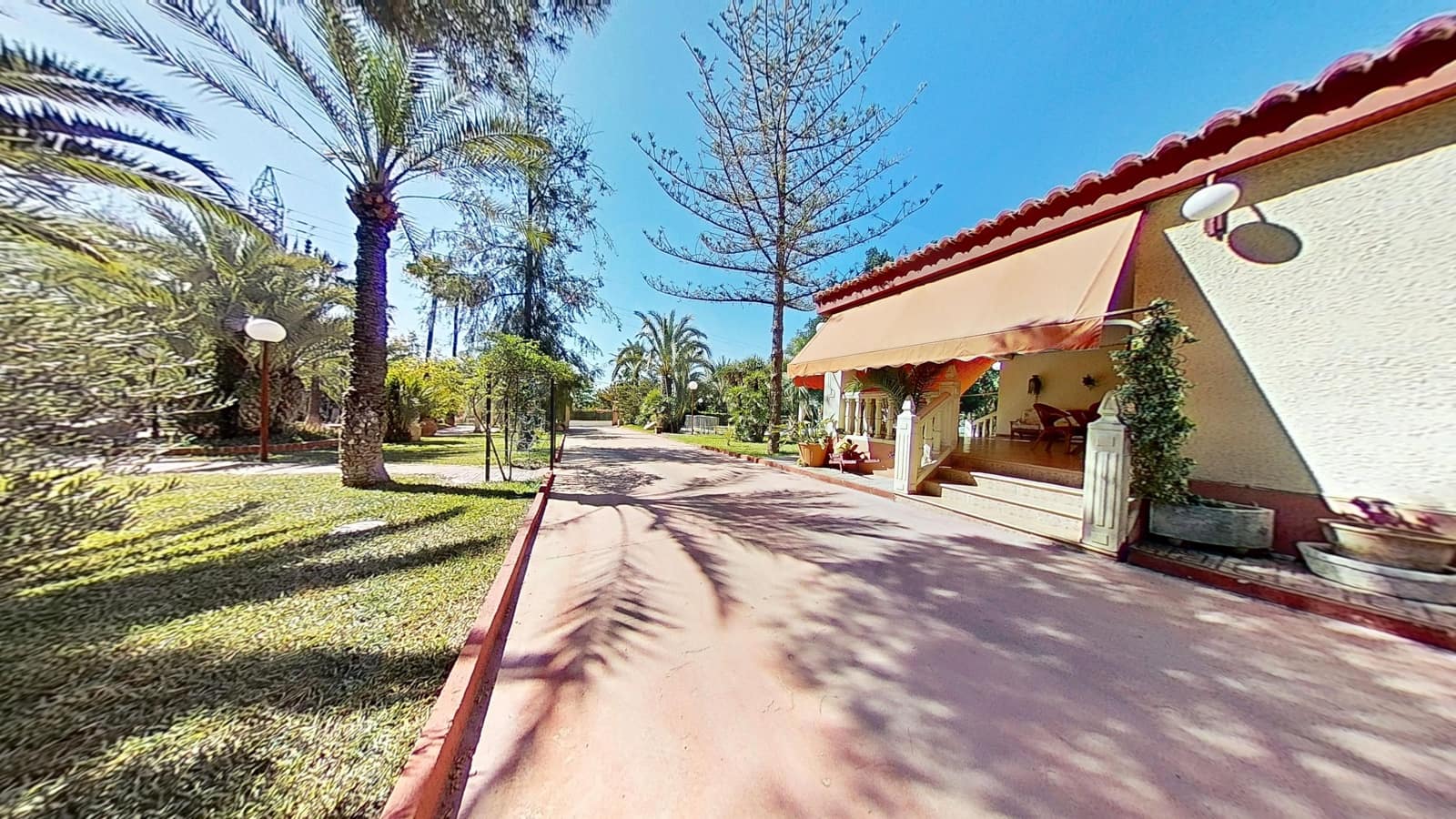 5 soverom Villa til salgs i Elche / Elx med svømmebasseng garasje - € 598 000 (Ref: 9988883)