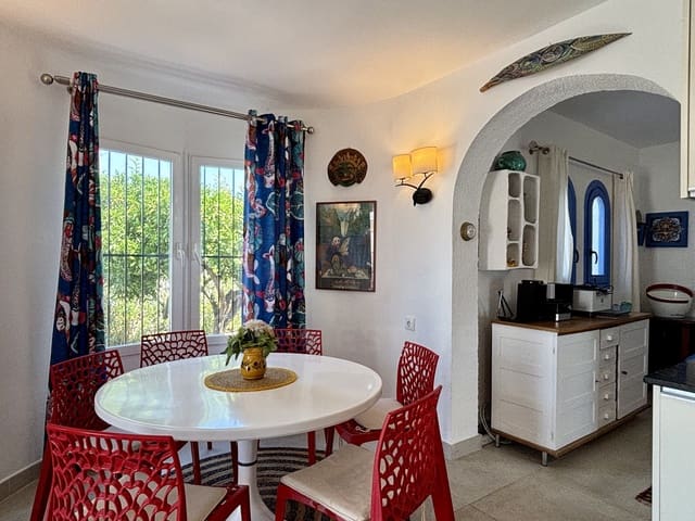 2 bedroom Townhouse for sale in Els Poblets with pool - € 329,000 (Ref: 9988884)