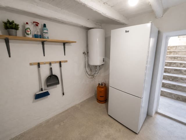 Casa de 3 habitaciones en Albacete ciudad en venta - 39.000 € (Ref: 9988885)