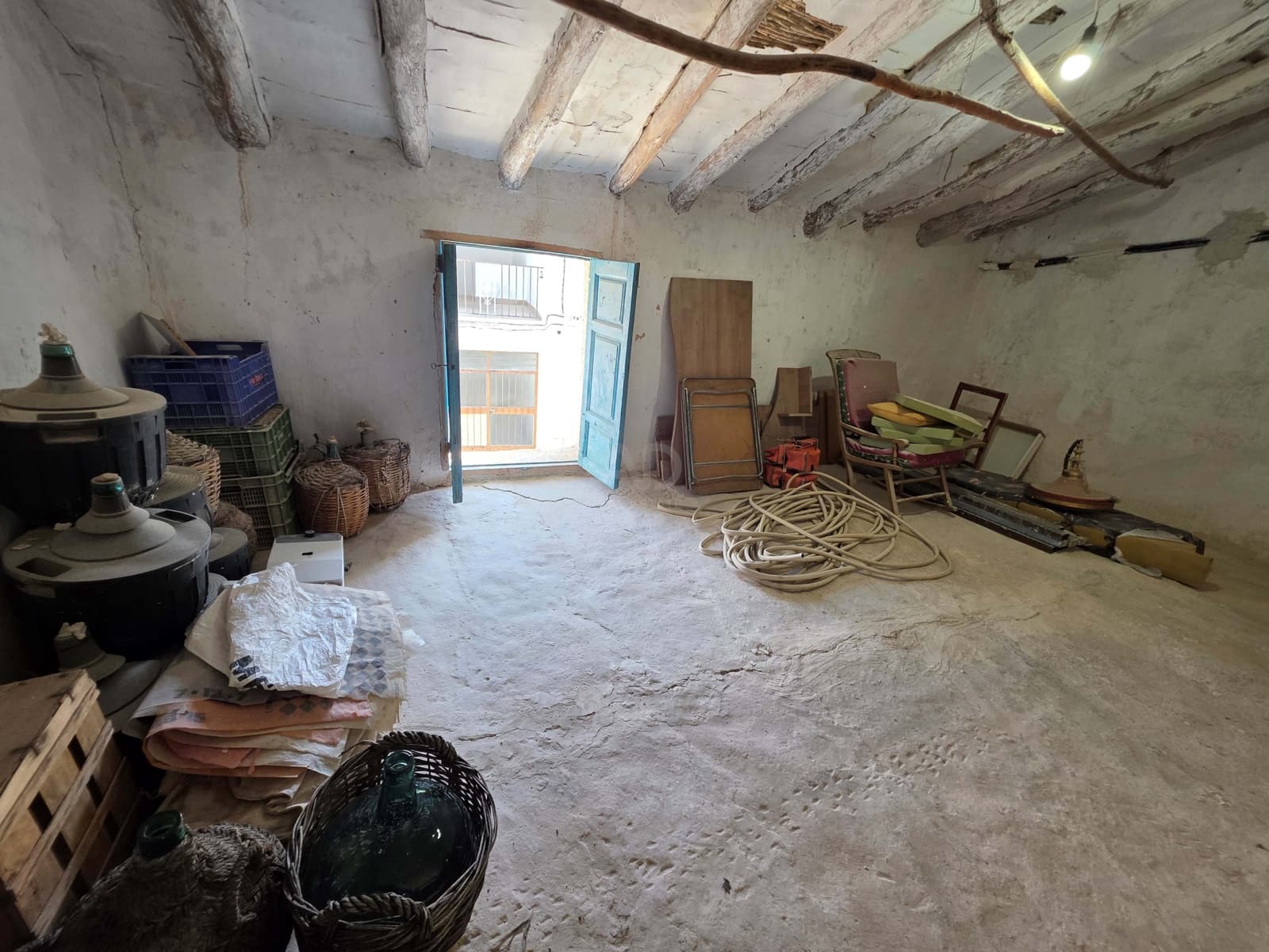 Casa de 3 habitaciones en Albacete ciudad en venta - 39.000 € (Ref: 9988885)