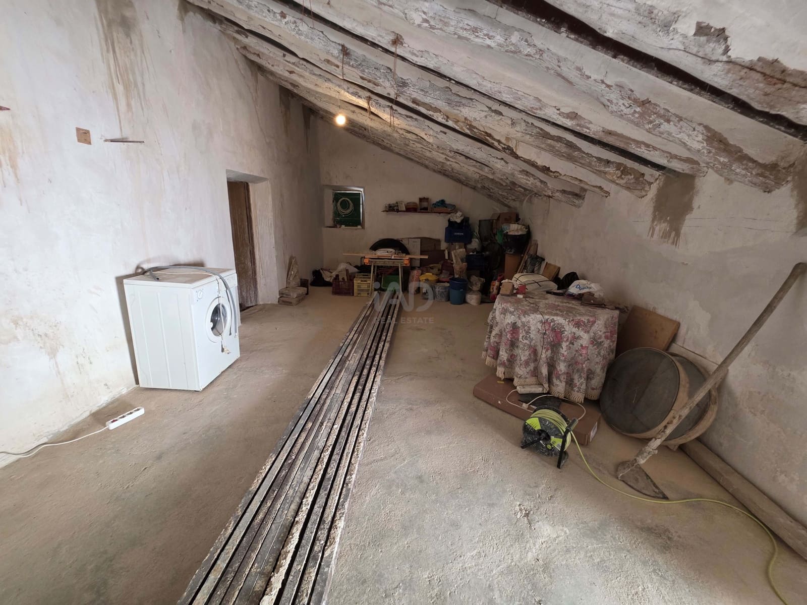 Casa de 3 habitaciones en Albacete ciudad en venta - 39.000 € (Ref: 9988885)