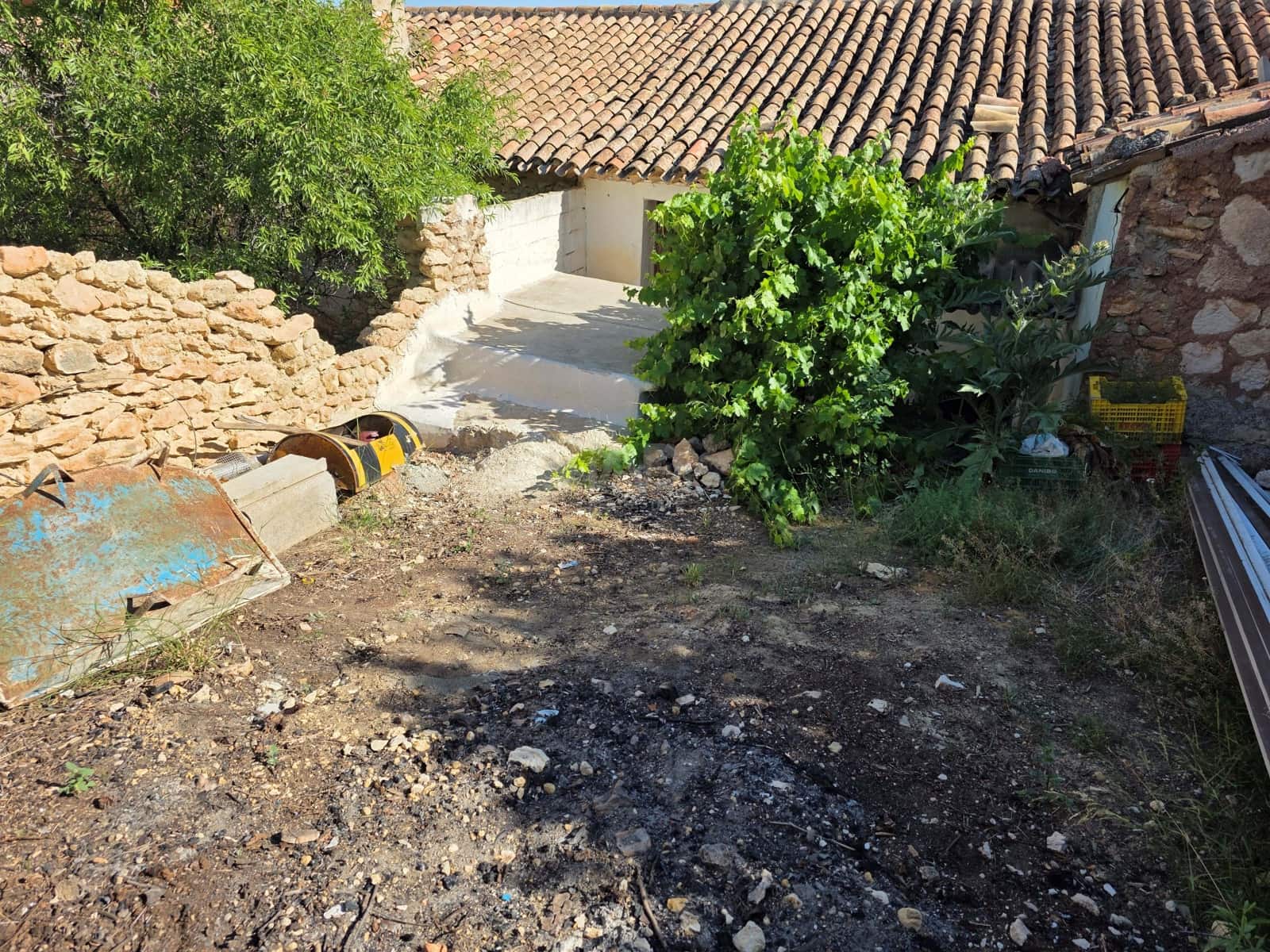 Casa de 3 habitaciones en Albacete ciudad en venta - 39.000 € (Ref: 9988885)