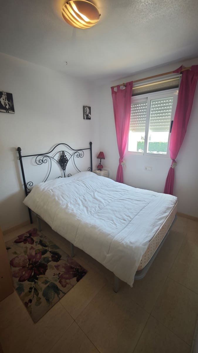 4 Zimmer Reihenhaus zu verkaufen in Alicante / Alacant Stadt mit Pool - 300.000 € (Ref: 9988886)