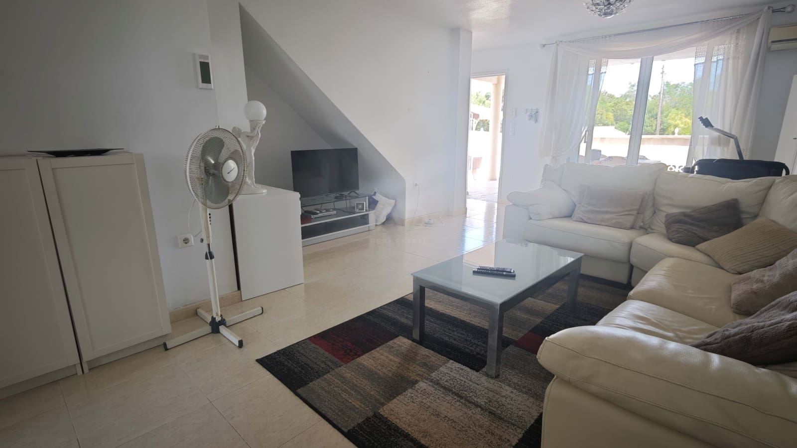 4 Zimmer Reihenhaus zu verkaufen in Alicante / Alacant Stadt mit Pool - 300.000 € (Ref: 9988886)