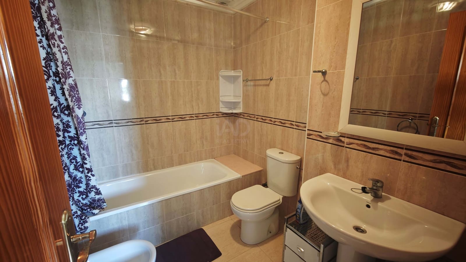 4 Zimmer Reihenhaus zu verkaufen in Alicante / Alacant Stadt mit Pool - 300.000 € (Ref: 9988886)