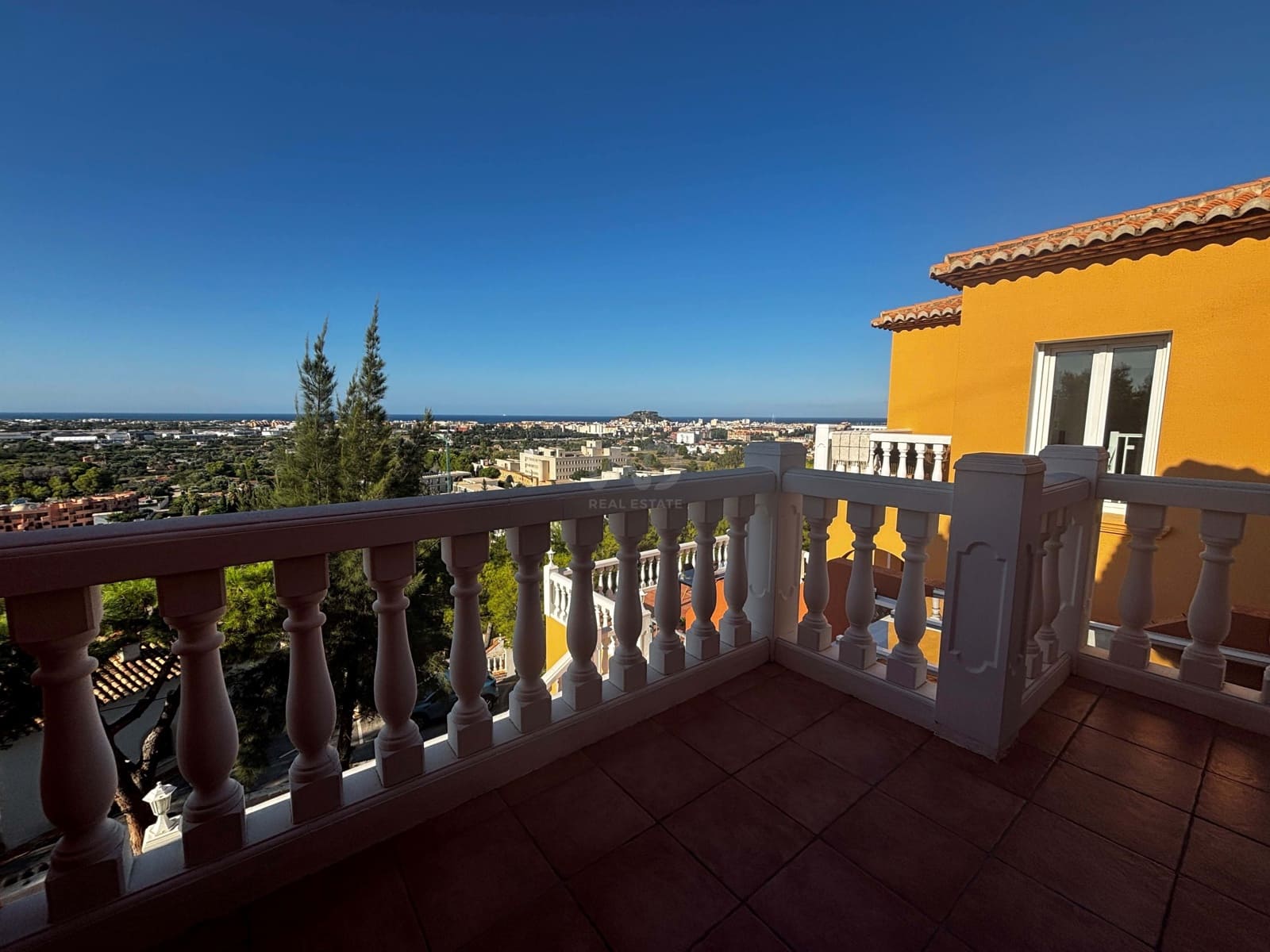 3 soveværelse Villa til salg i Denia med swimmingpool garage - € 467.000 (Ref: 9988887)