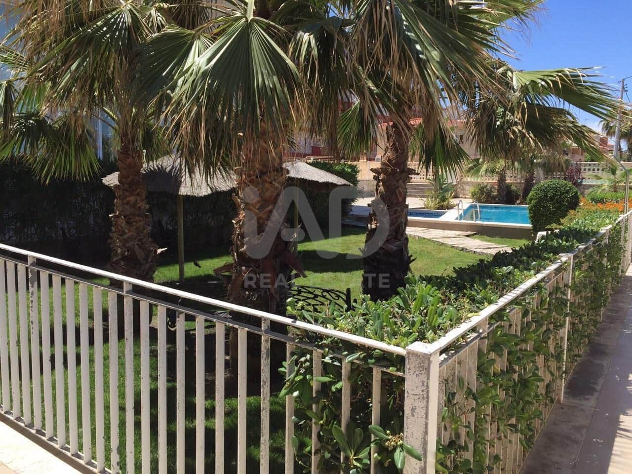 2 soverom Leilighet til salgs i El Campello med svømmebasseng garasje - € 425 000 (Ref: 9988890)