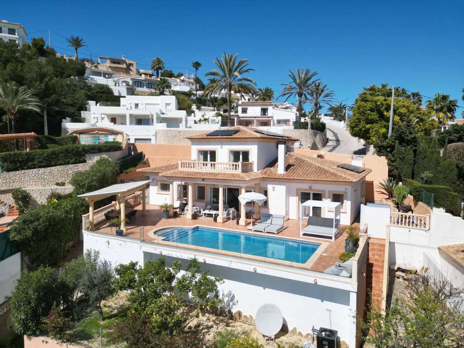 4 chambre Maison de Ville à vendre à Alicante ville avec piscine garage - 1 565 000 € (Ref: 9988891)