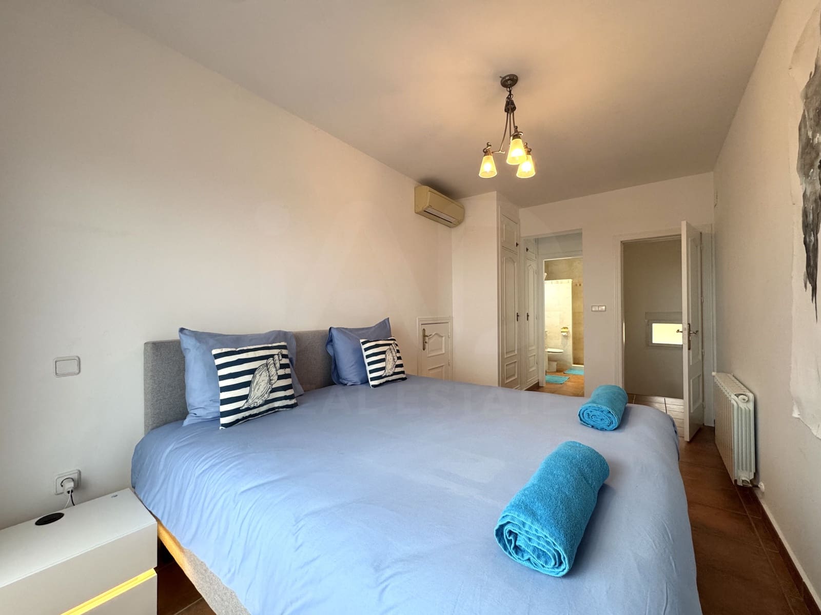 4 chambre Maison de Ville à vendre à Alicante ville avec piscine garage - 1 565 000 € (Ref: 9988891)