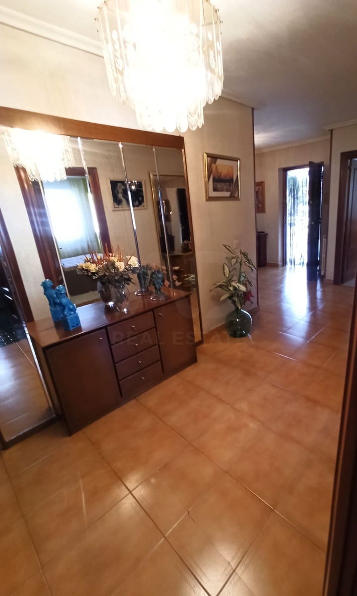 5 soveværelse Villa til salg i Cuadros med swimmingpool garage - € 269.500 (Ref: 9988892)