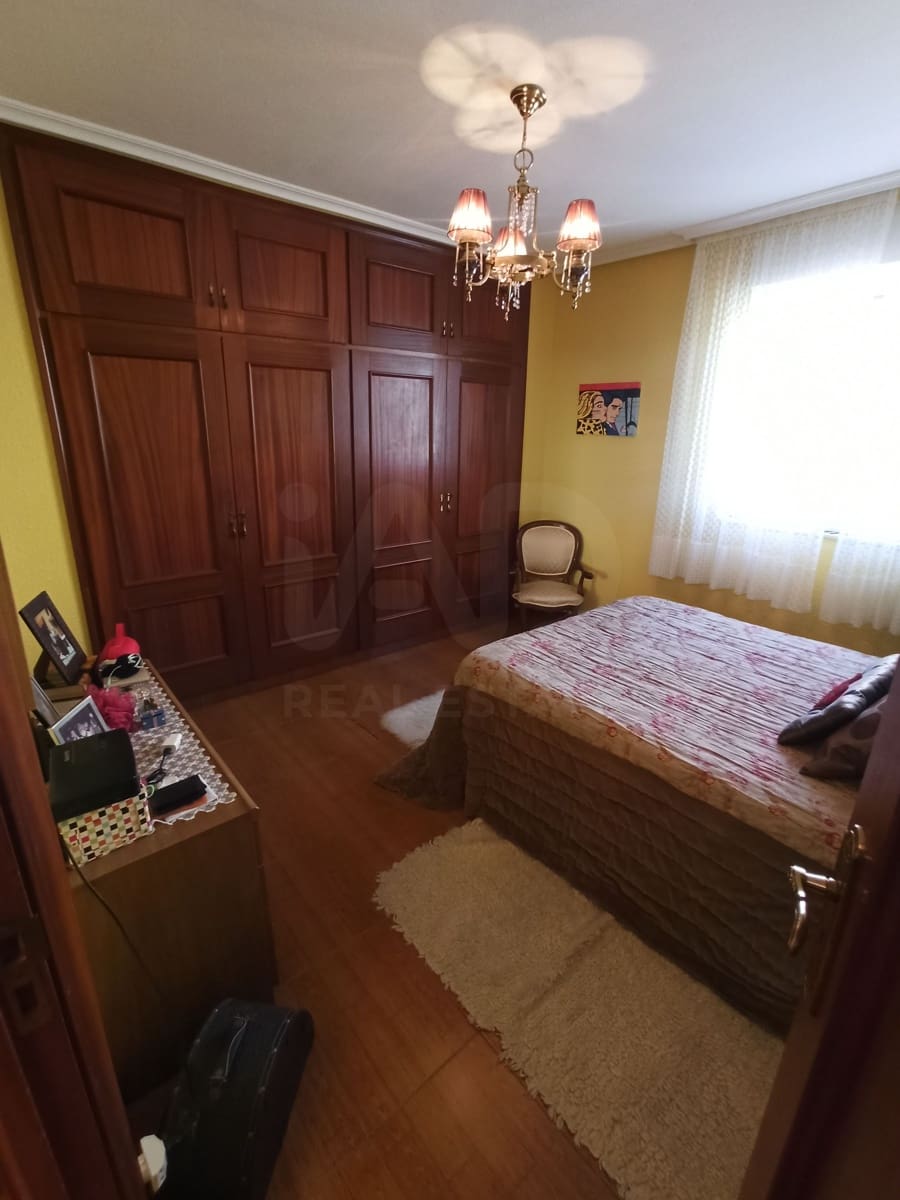 5 soveværelse Villa til salg i Cuadros med swimmingpool garage - € 269.500 (Ref: 9988892)