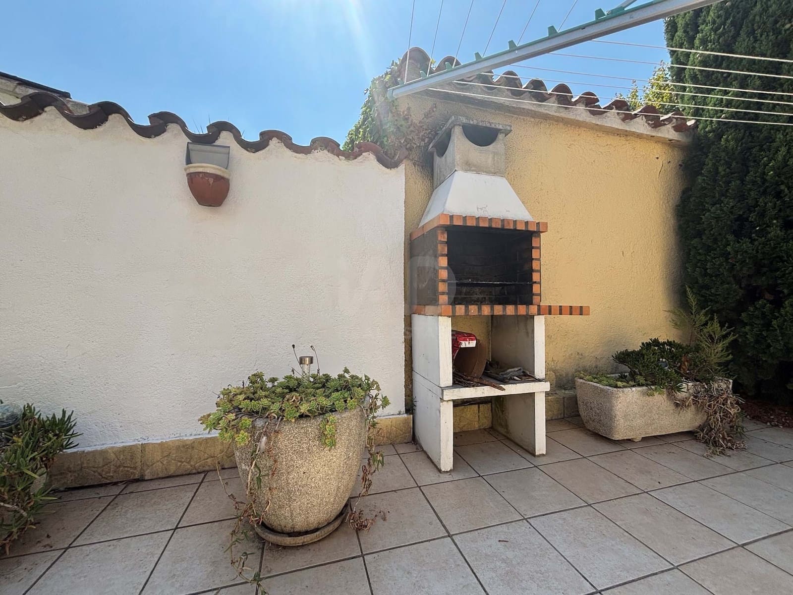 4 slaapkamer Huis te koop in Gerona stad met zwembad garage - € 428.000 (Ref: 9988893)