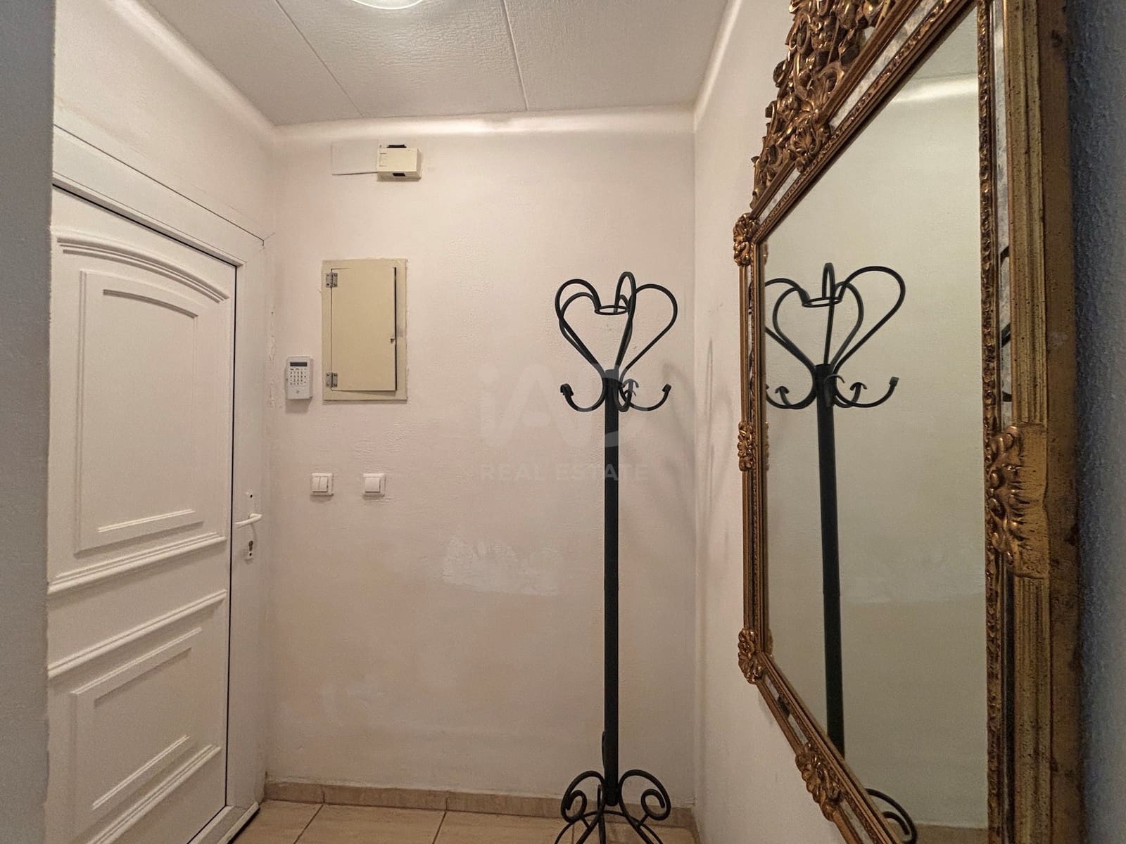 4 slaapkamer Huis te koop in Gerona stad met zwembad garage - € 428.000 (Ref: 9988893)
