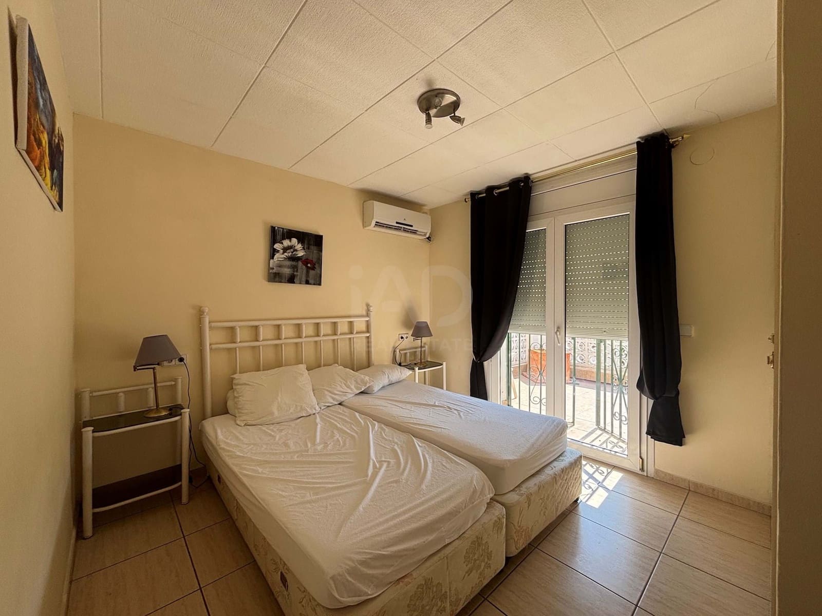 4 slaapkamer Huis te koop in Gerona stad met zwembad garage - € 428.000 (Ref: 9988893)