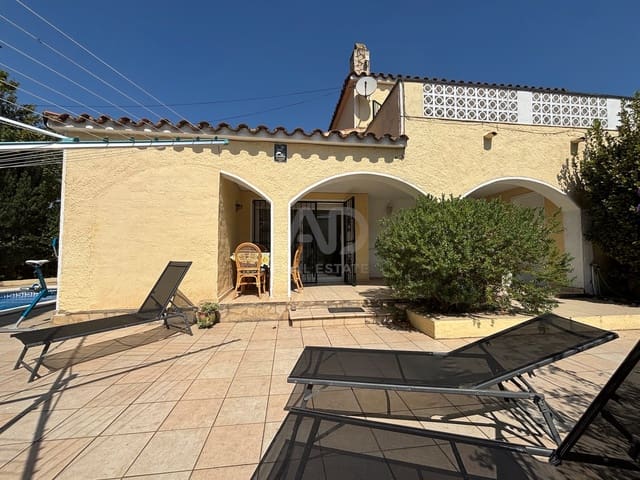 4 slaapkamer Huis te koop in Gerona stad met zwembad garage - € 428.000 (Ref: 9988893)