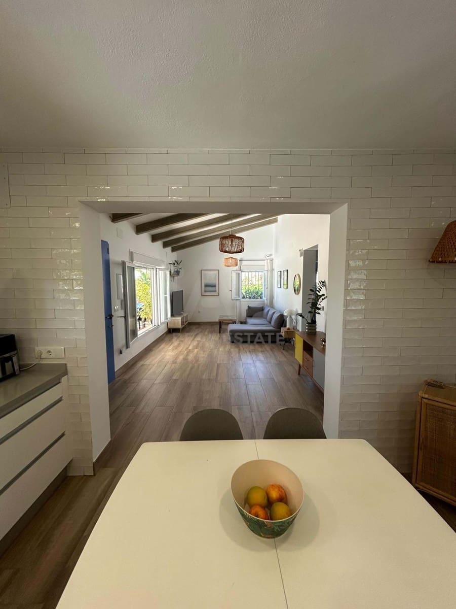 2 soverom Hus til salgs i Huelva by med svømmebasseng garasje - € 397 000 (Ref: 9988894)