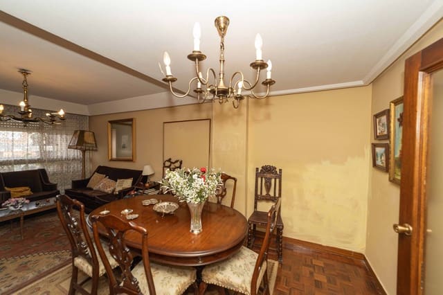 4 camera da letto Appartamento in vendita in León città con garage - 349.000 € (Rif: 9988896)