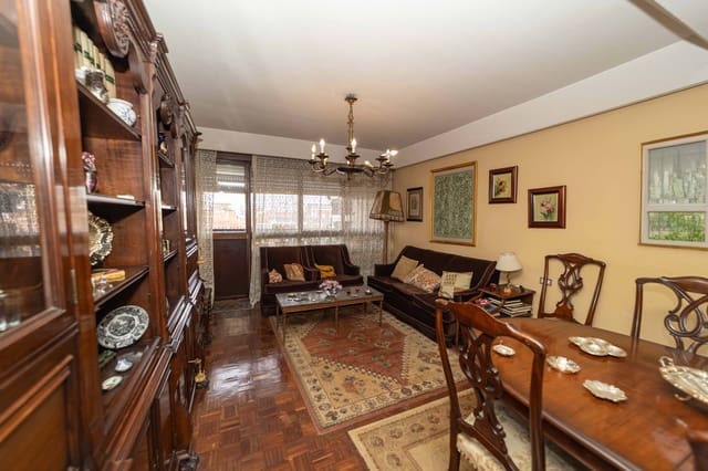 4 camera da letto Appartamento in vendita in León città con garage - 349.000 € (Rif: 9988896)