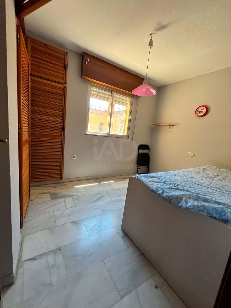 Apartamento de 2 habitaciones en Granada ciudad en venta con garaje - 89.000 € (Ref: 9988897)