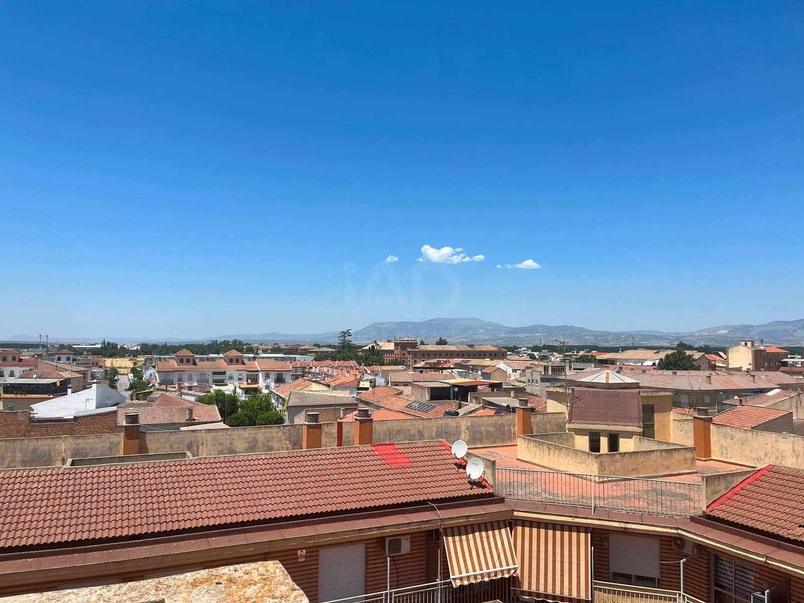 Apartamento de 2 habitaciones en Granada ciudad en venta con garaje - 89.000 € (Ref: 9988897)