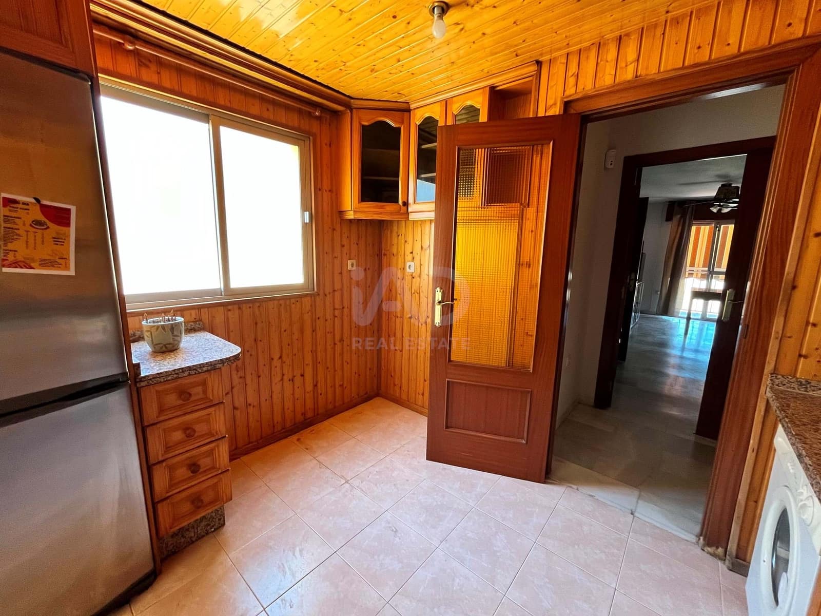 Apartamento de 2 habitaciones en Granada ciudad en venta con garaje - 89.000 € (Ref: 9988897)