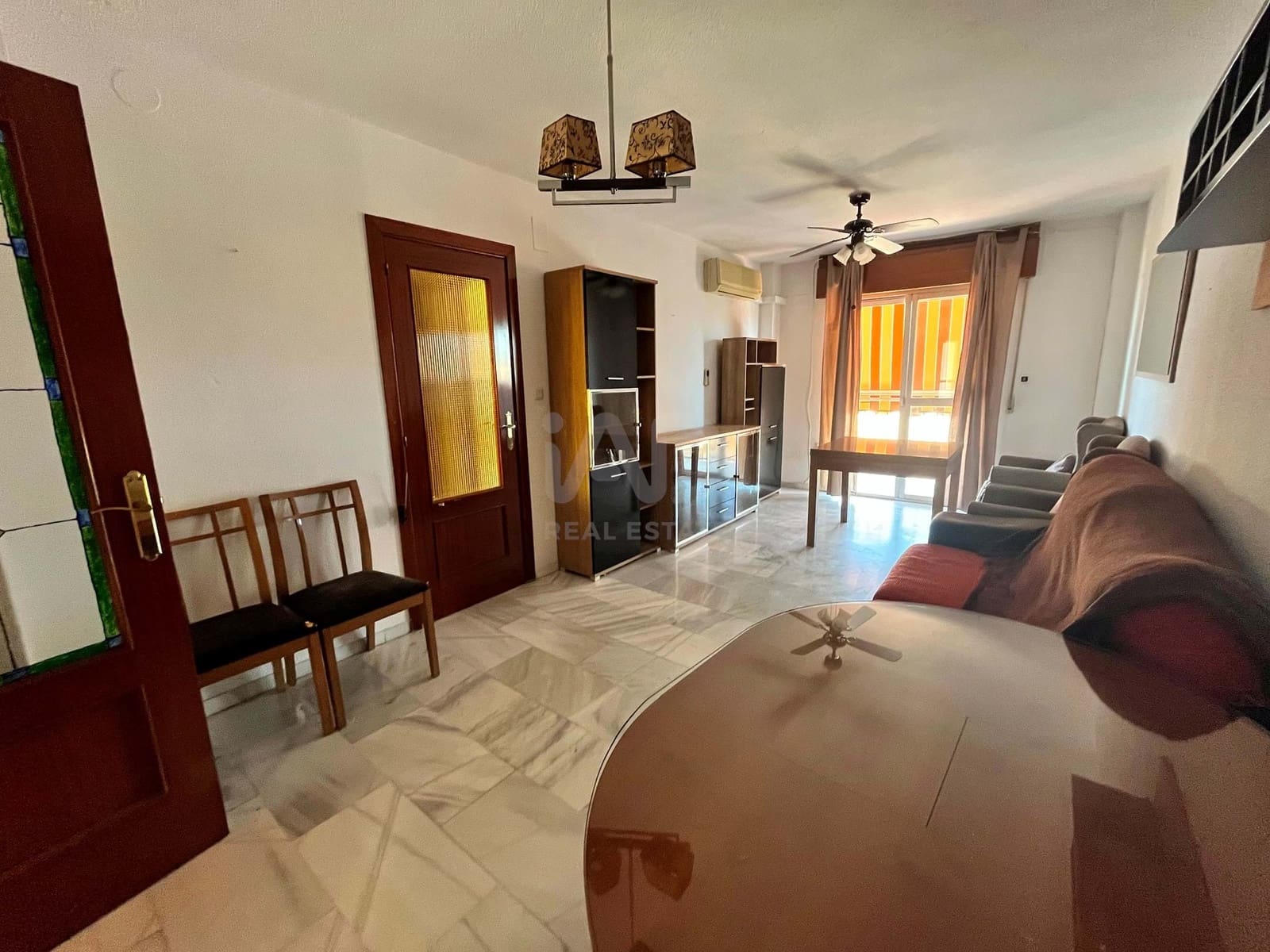 Apartamento de 2 habitaciones en Granada ciudad en venta con garaje - 89.000 € (Ref: 9988897)