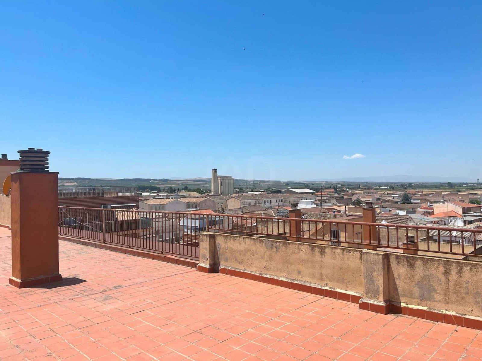 Apartamento de 2 habitaciones en Granada ciudad en venta con garaje - 89.000 € (Ref: 9988897)