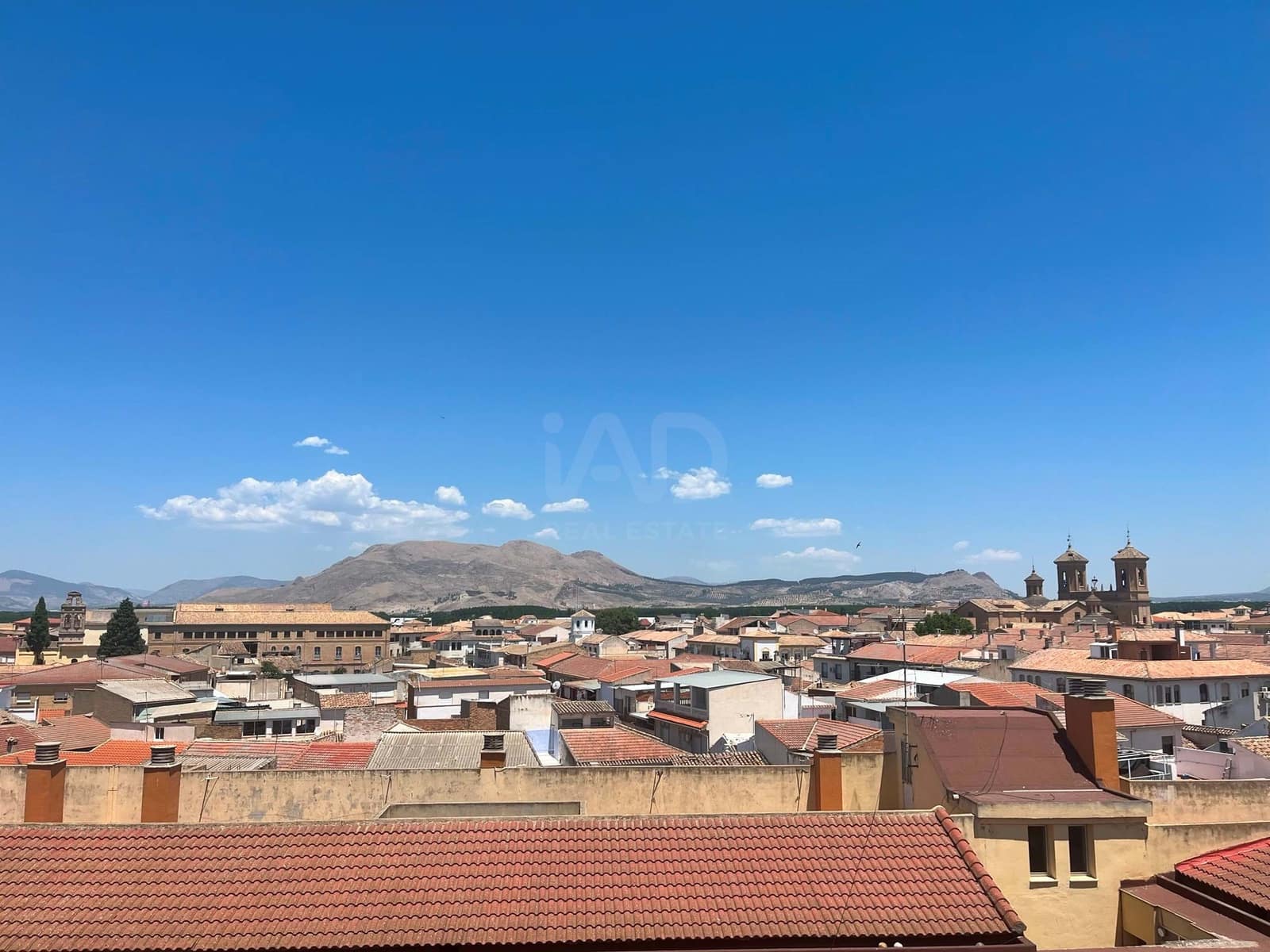 Apartamento de 2 habitaciones en Granada ciudad en venta con garaje - 89.000 € (Ref: 9988897)
