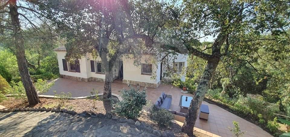 4 slaapkamer Huis te koop in Gerona stad met zwembad - € 464.000 (Ref: 9988900)