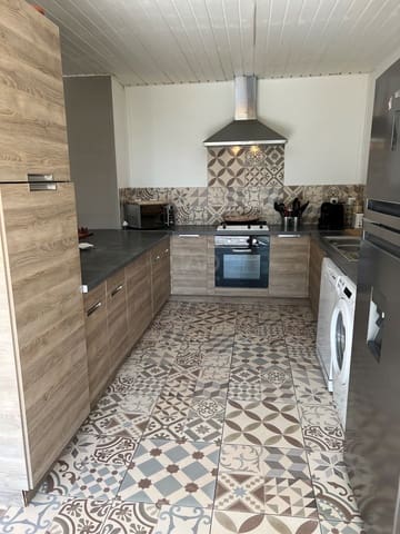 4 slaapkamer Huis te koop in Gerona stad met zwembad - € 464.000 (Ref: 9988900)