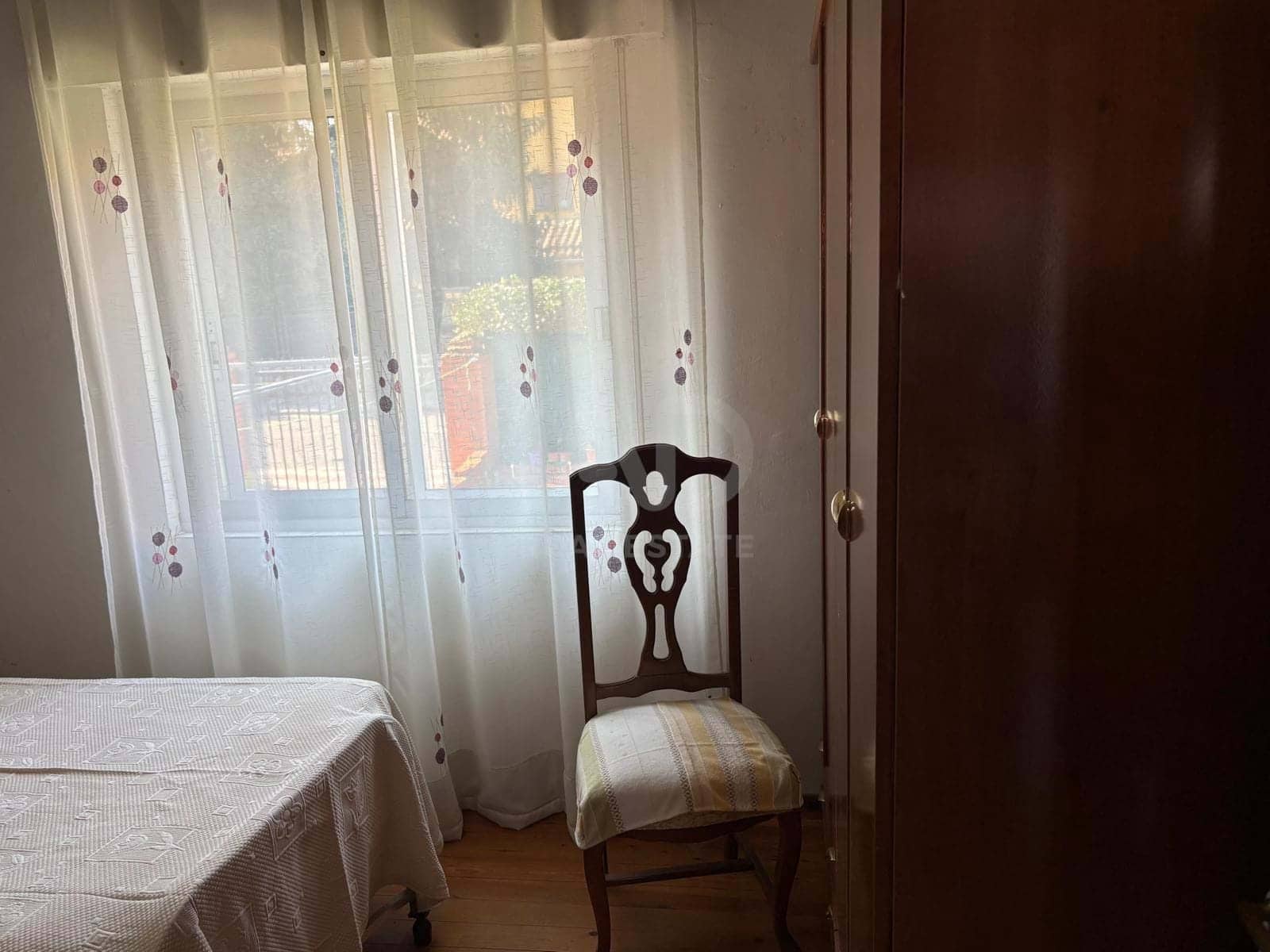 3 sypialnia Dom na sprzedaż w Miasto Leon z garażem - 198 000 € (Ref: 9988901)