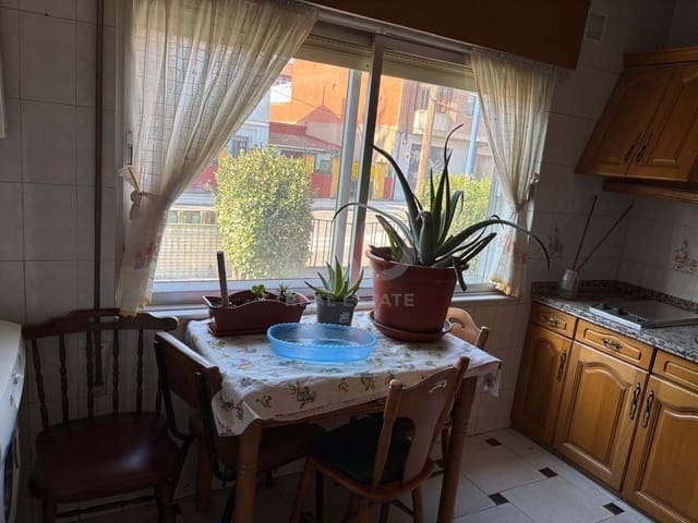 3 sypialnia Dom na sprzedaż w Miasto León z garażem - 198 000 € (Ref: 9988901)
