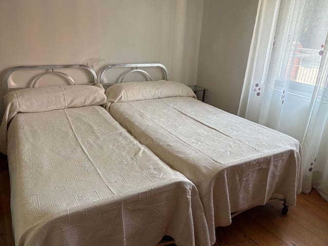 3 sypialnia Dom na sprzedaż w Miasto León z garażem - 198 000 € (Ref: 9988901)