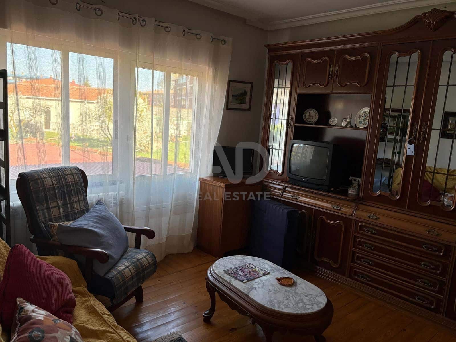 3 sypialnia Dom na sprzedaż w Miasto Leon z garażem - 198 000 € (Ref: 9988901)