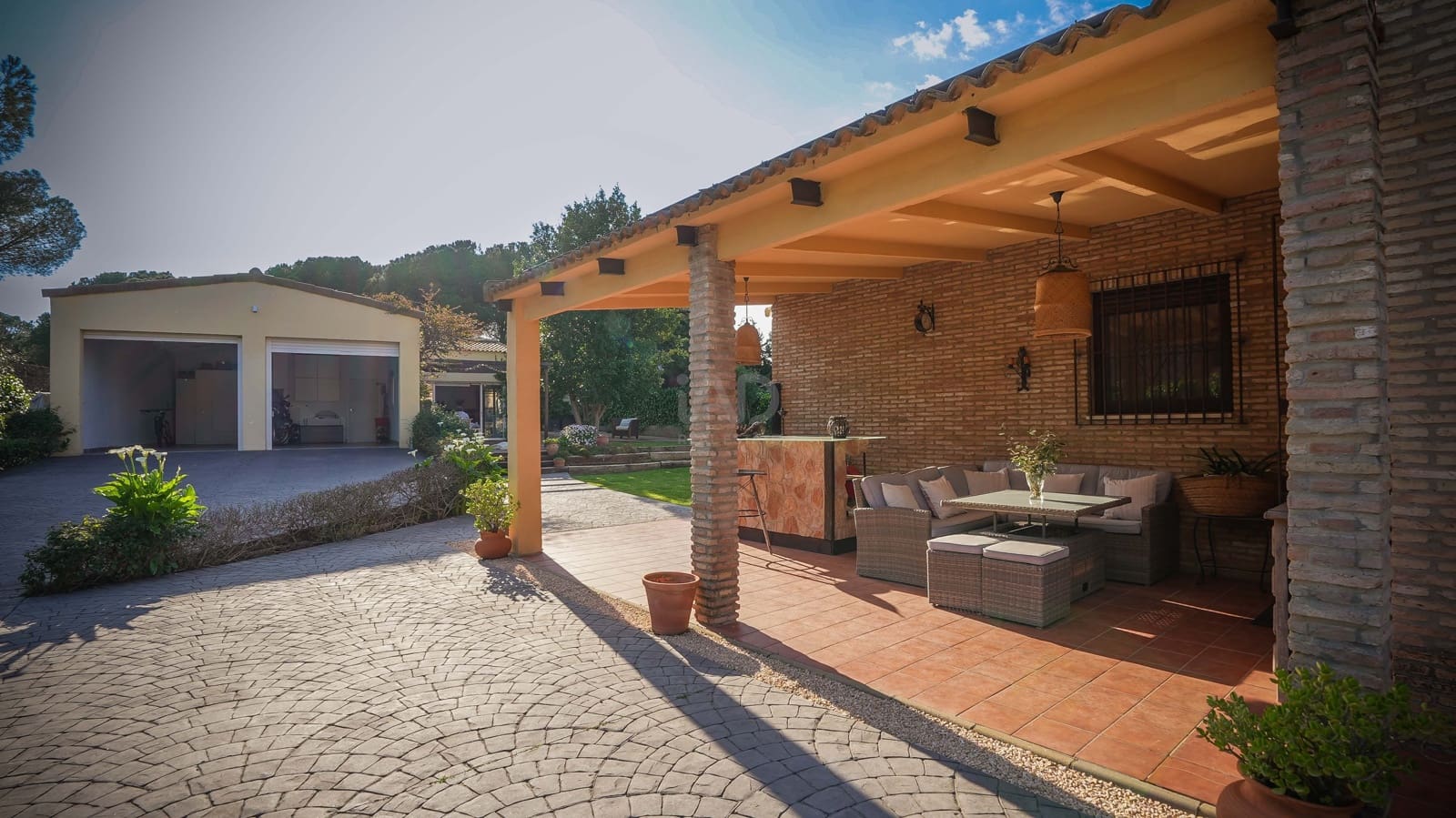 3 soveværelse Byhus til salg i Huelva by med garage - € 505.000 (Ref: 9988902)