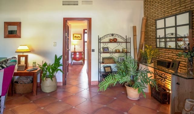 3 soverom Hus til salgs i Huelva by med garasje - € 505 000 (Ref: 9988902)