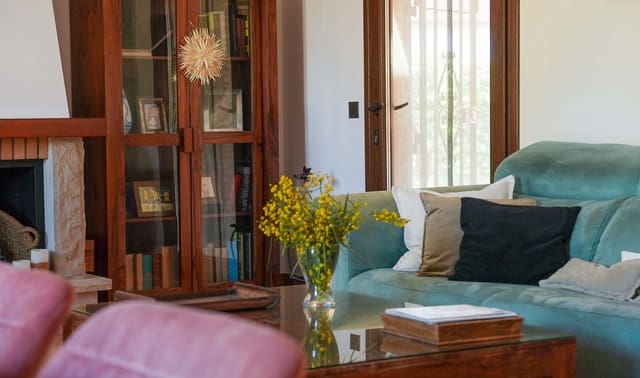 3 soverom Hus til salgs i Huelva by med garasje - € 505 000 (Ref: 9988902)