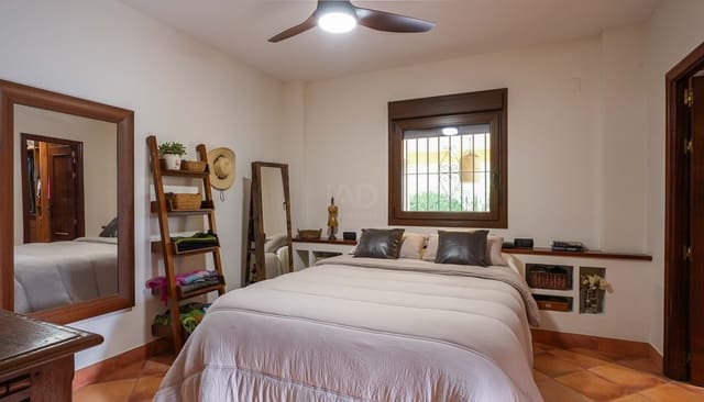 3 soverom Hus til salgs i Huelva by med garasje - € 505 000 (Ref: 9988902)