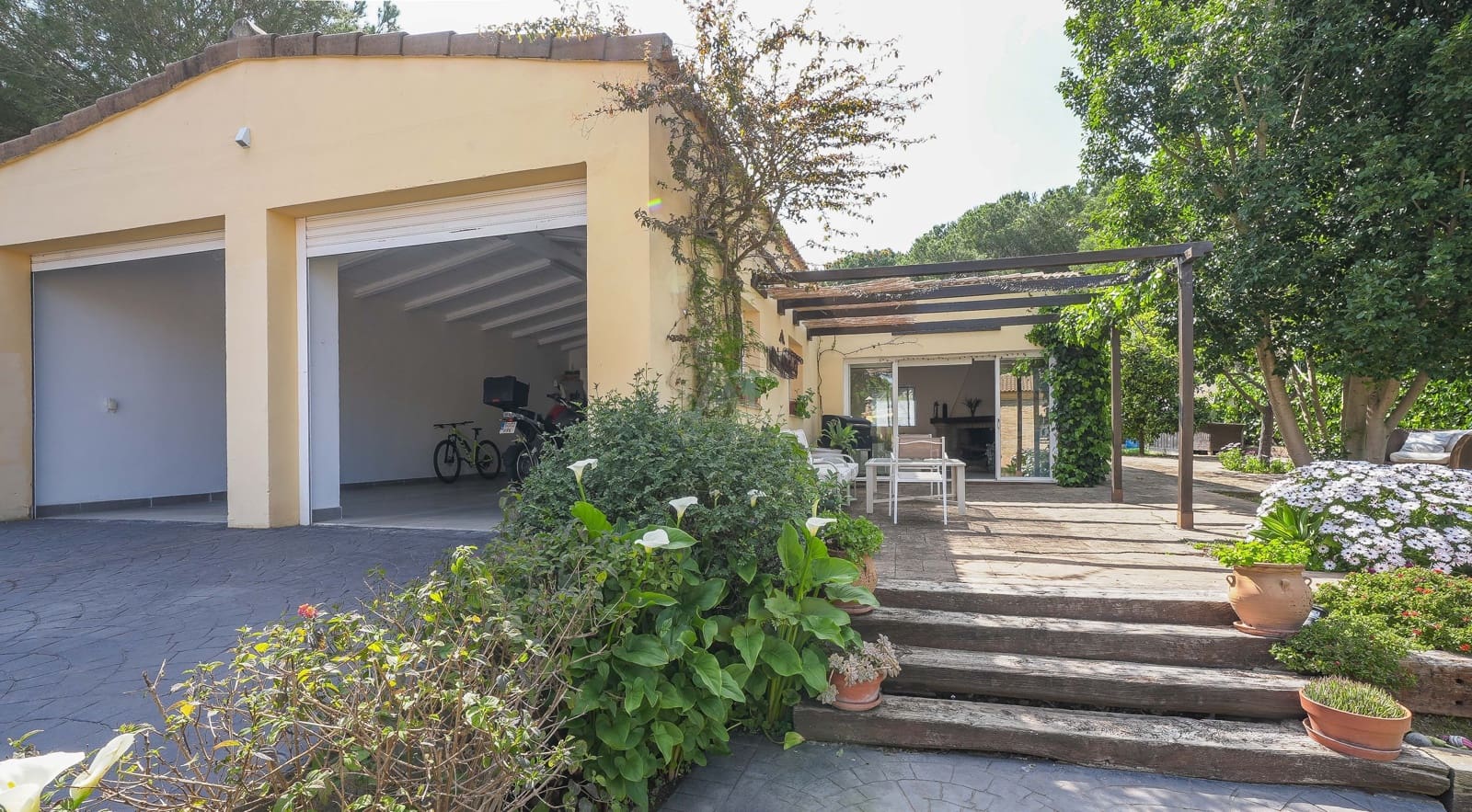 3 soveværelse Byhus til salg i Huelva by med garage - € 505.000 (Ref: 9988902)