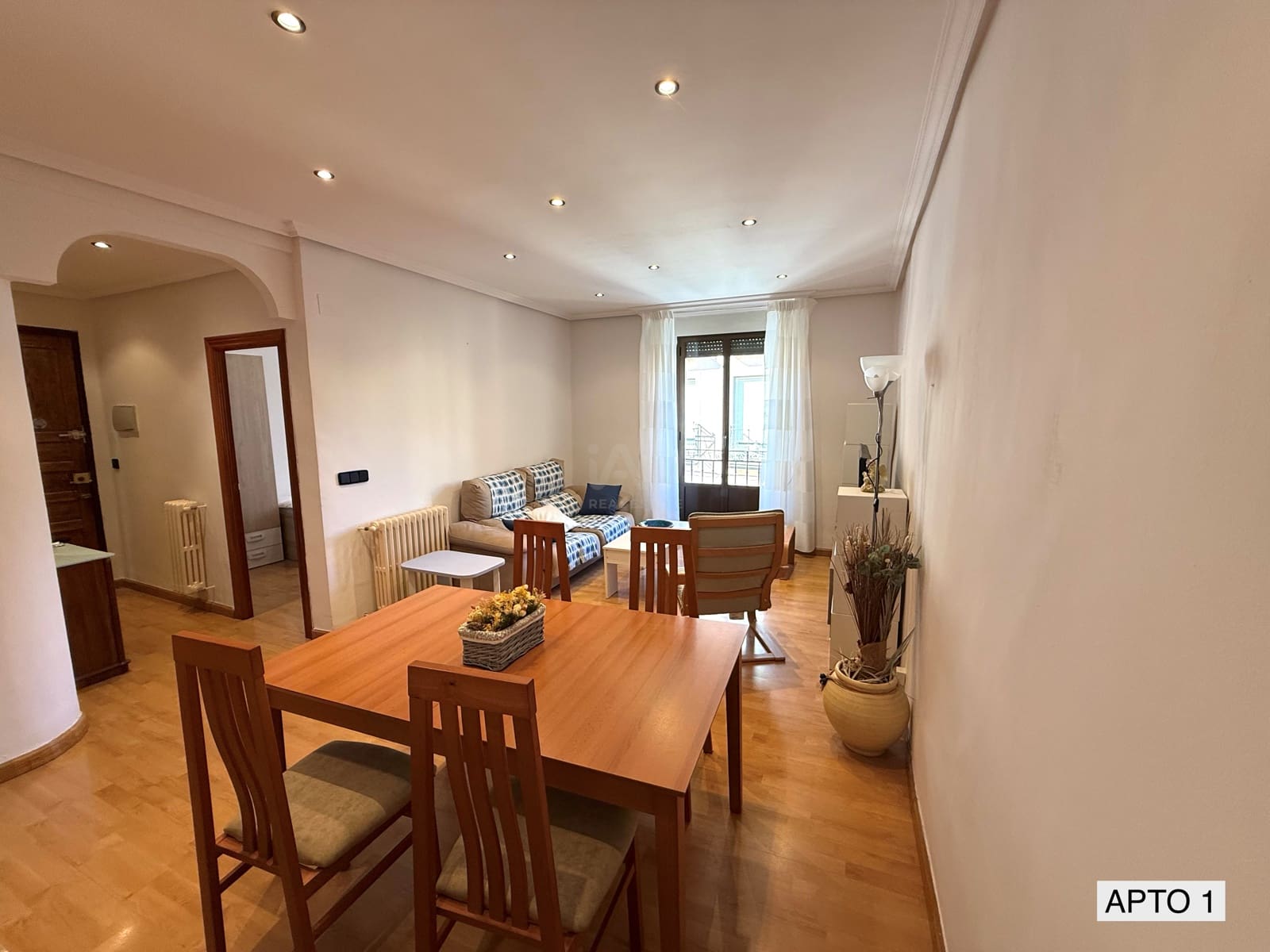 Local Commercial à vendre à Leon ville - 380 000 € (Ref: 9988903)